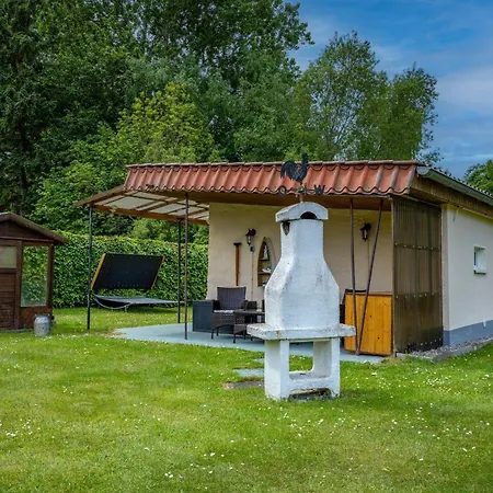 Nyaraló Kleines-ferienhaus-nur-5-auto-min-von-binz